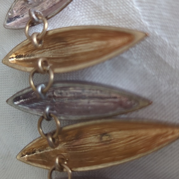 1960's Vintage Two Toned Necklace - Picture 5 of 5